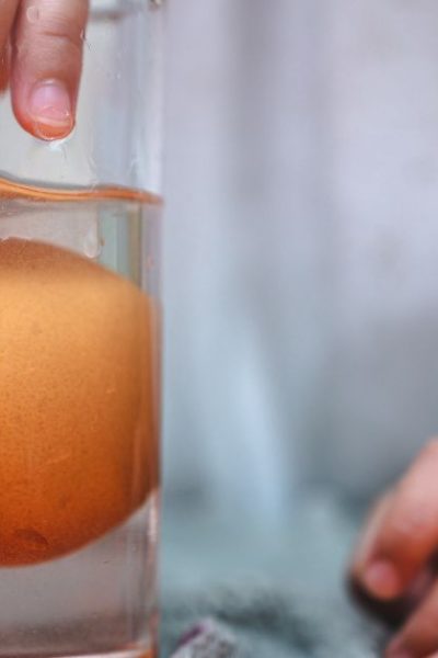 what does a floating egg mean