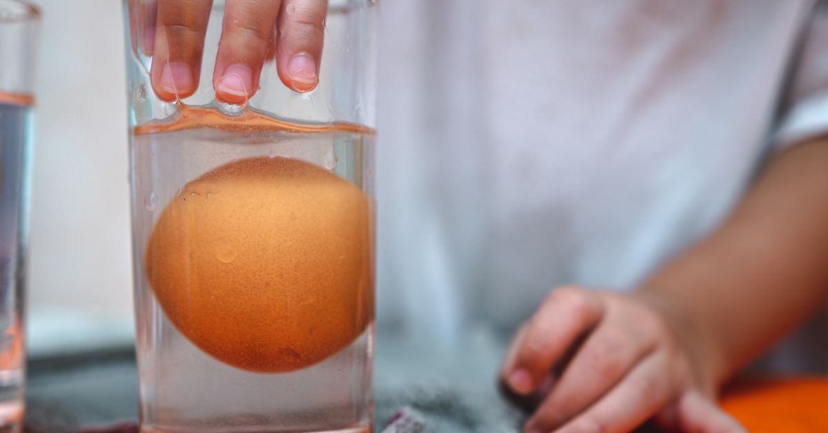 what does a floating egg mean